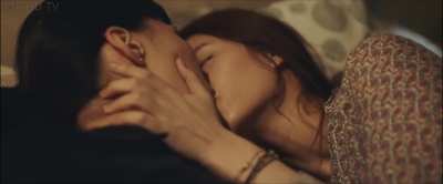 Ke-Xi Wu & Vivian Sung (Nina Wu 2019 - Scene #2)