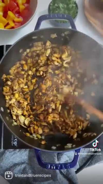 Another little cooking video! This time Mushroom and Chickpea ‘Makhlama’ - a take on an Iraqi breakfast!