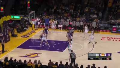 [Highlight] The Lakers bench with some slapstick to close up the Staples Center
