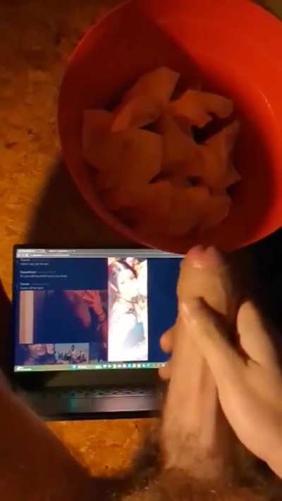 Enjoy the cumshow