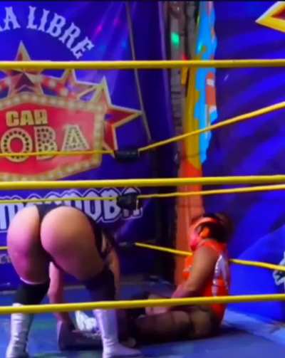 Sexy Lym Hipp attack and ass pin