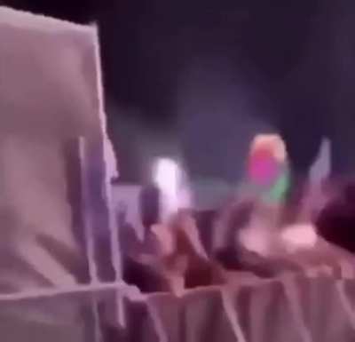 God I fucking wish I could hear this live