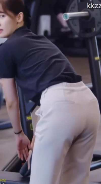 Yoona 🍑