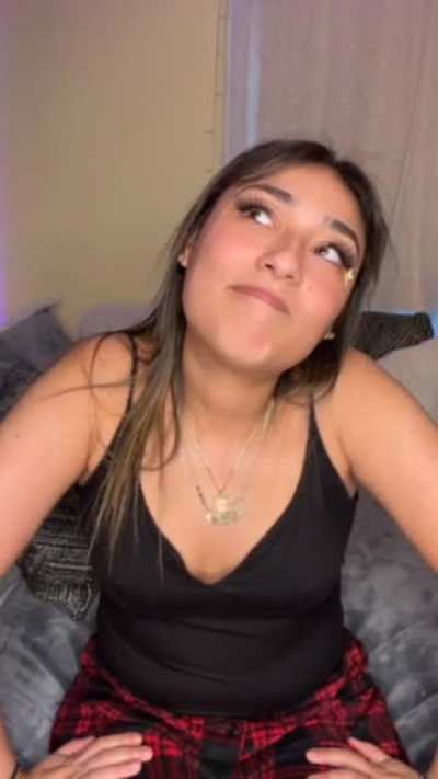 🥳