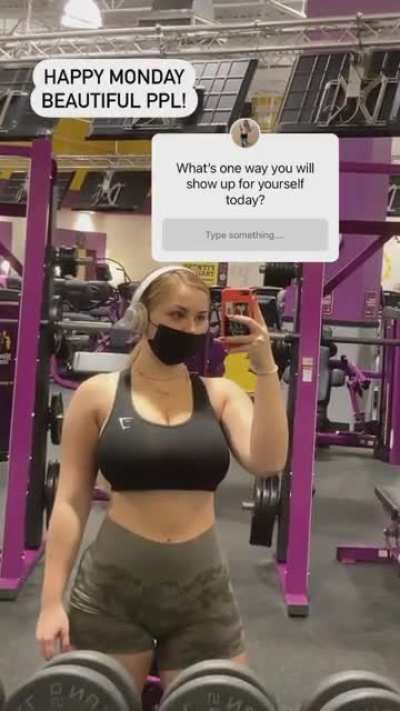 Gym Marina looking so hot and so tight