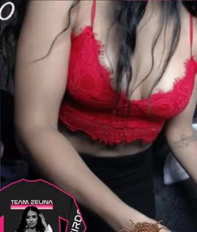 Zelina's cleavage