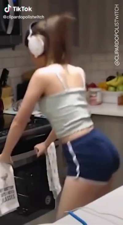Lo mueve deli 🍑