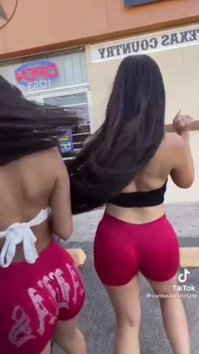 Two Fat Asses 🤝