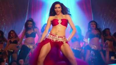 How many times have you fapped to this hot move of Deepika? 💦💦💦