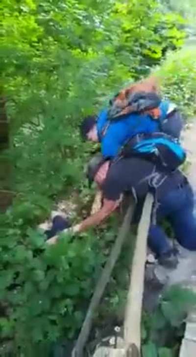 WCGW going hiking while being drunk