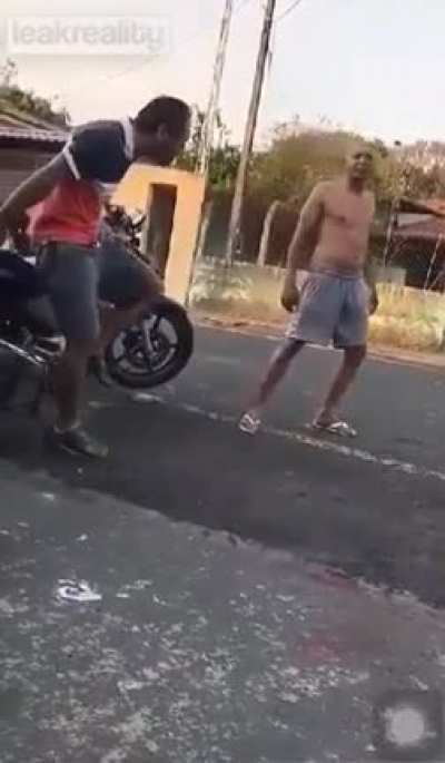 If U Gunnu Pik a Fite, Kno Who U B Fukin' Wit!