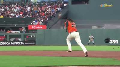 [Highlight] [Highlight] Johnny Cueto is all smiles after his first career stolen base