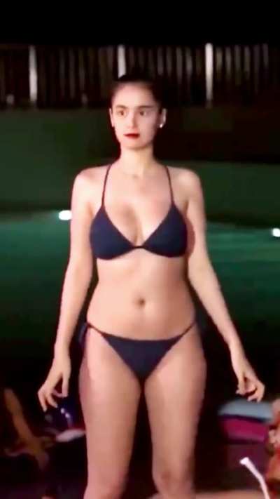 KIM 👀