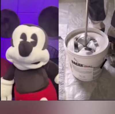 Mickey notices something very familiar