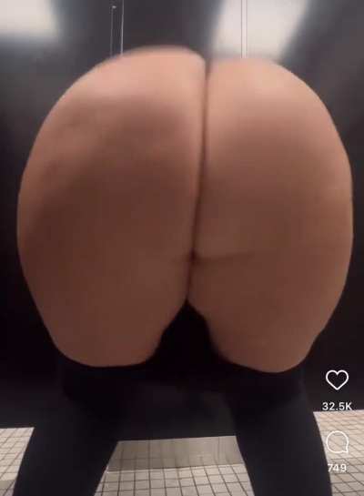 Bathroom Clap