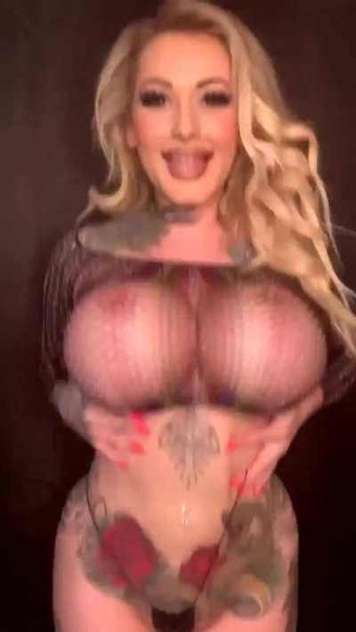 Who is this blonde babe?
