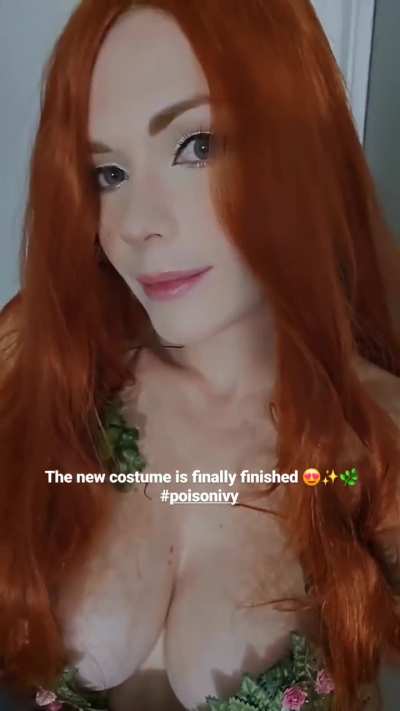 Her Poison Ivy cosplay