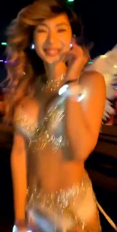 🤩