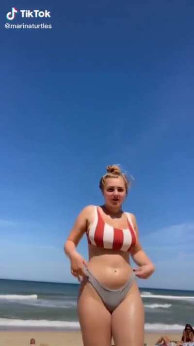 If I looked like that's I'd be checking myself out as well.