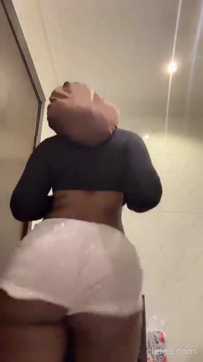 🖤🍑🩷🍑🍑