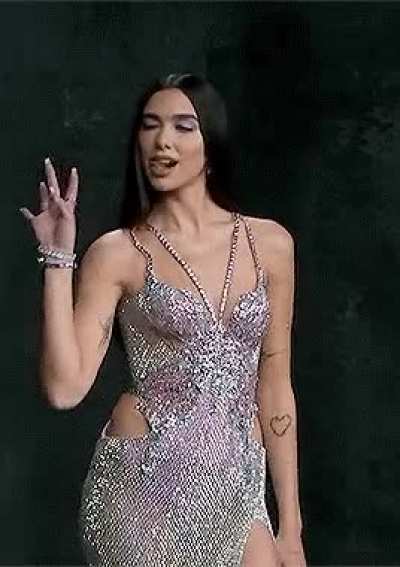 Dua has all of our cocks so hard. So fucking hot💦💦<wbr>💦
