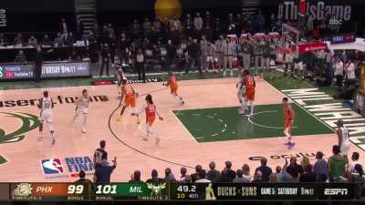 [Highlight] The pivotal stretch in Game 4: The Bucks turn a tie into a 103-99 lead