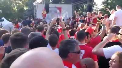 Celebrating victory with a song for the Egyptian King, Mosalah.