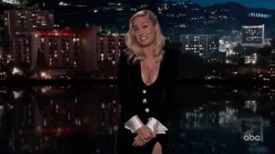 Brie larson😋