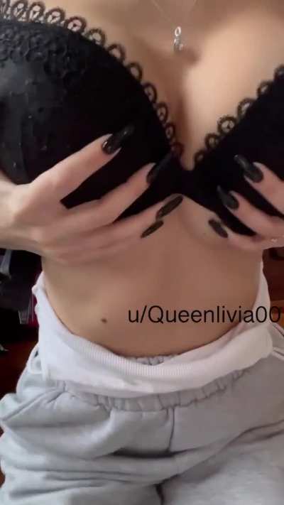 My boobs become so small when I take off the push up bra [drop]