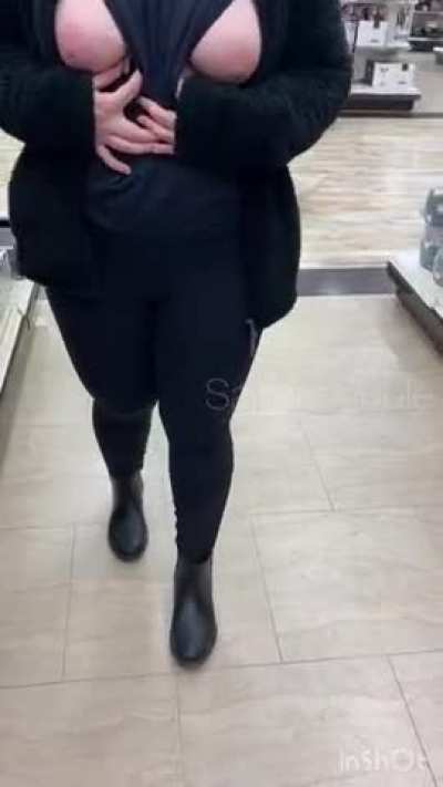 Boxing Day shopping