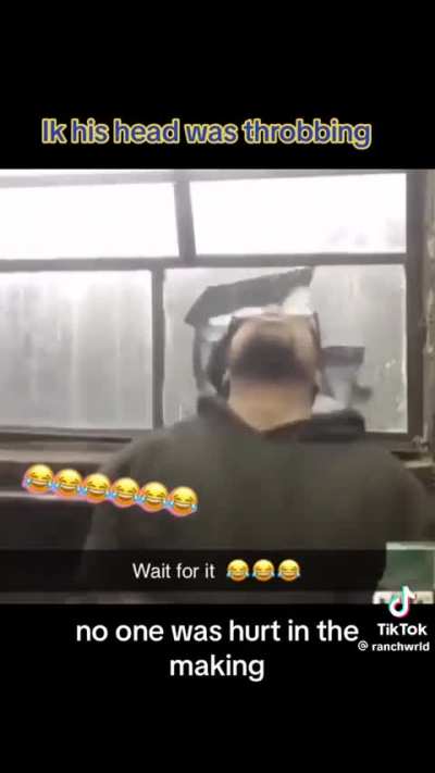 Lmao how it break so easy 🤣