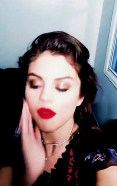 The Queen doth look bored..she appears in need of a good f**k
