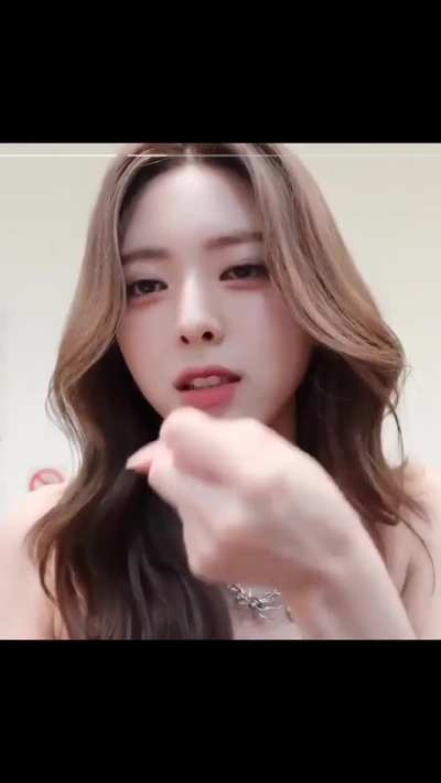 ITZY - Yuna