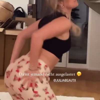 Julia Beautx