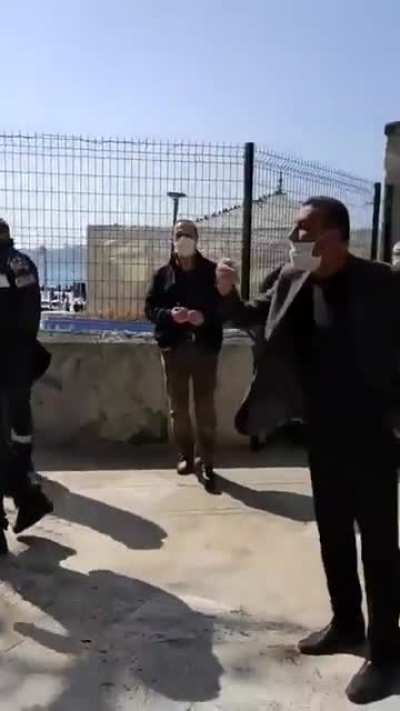 Camiden kovulan kadınlar. İslam da kadının yeri...