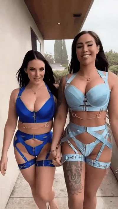 Hotties 💙💙