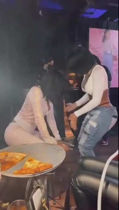 G-String 🍑