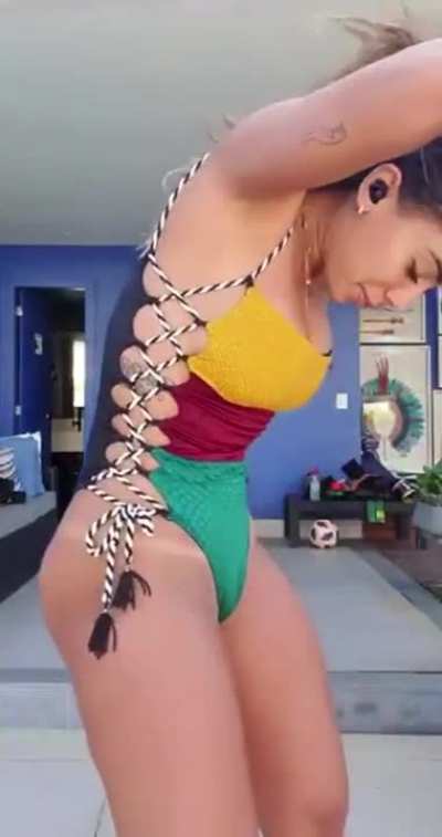 Anitta 👅