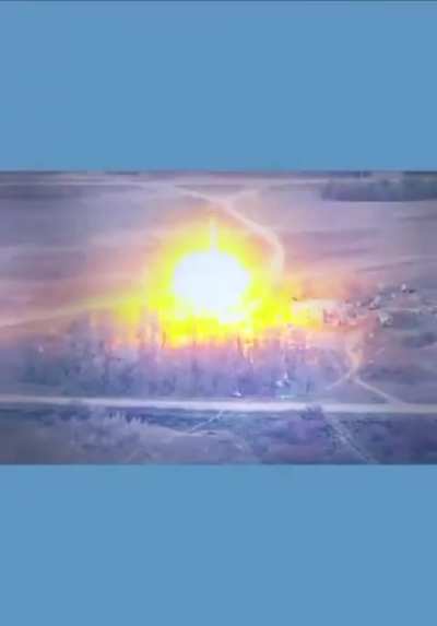 Footage of the destruction of a Russian communication tower on the occupied Dnirpo left bank. Kherson Oblast near the Oleshky Sands National Park.