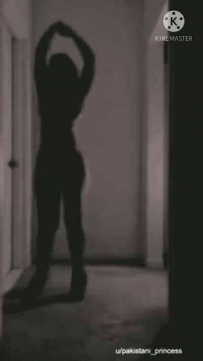 Desi thick ass babe silhouette challenge. Look at that ass