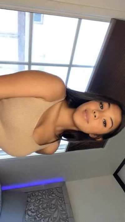 Latina/Viet