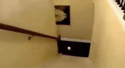 CAREFUL! strong images of a homicide
