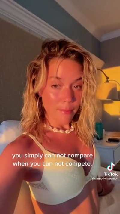 Tiktok in her bra