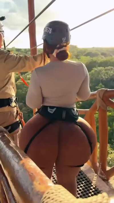 Graciebon 😳🤯😍🍑💨<wbr>🤤❤