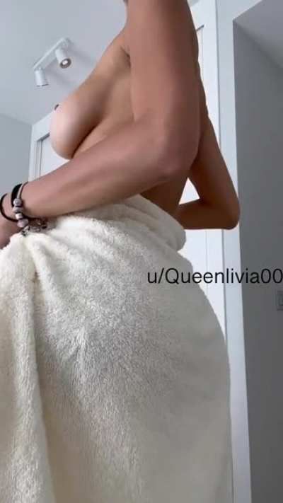 Had a shower after the beach, I feel relaxed now
