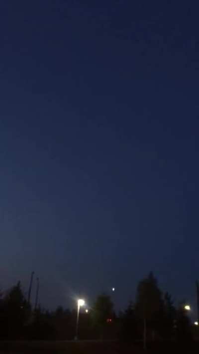 Witnessed in Fairbanks, Alaska at 3 am. Skip to 1:03 and 2:30 for cool part and 4:10 to see it leave.