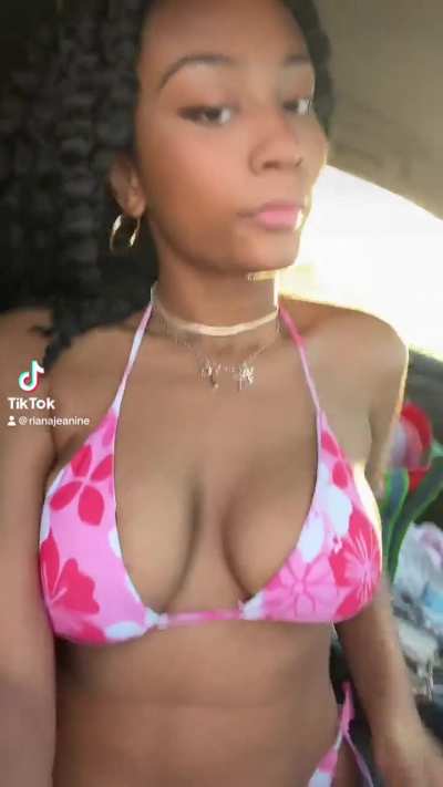 @rianajeanine