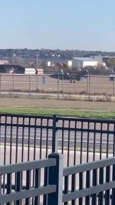 STOL variant F35 B landing at JRB Fort Worth. Pilot ejects at ground level.