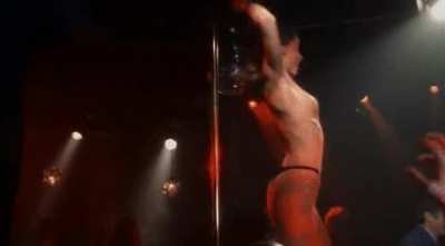 Shannon Elizabeth stripping