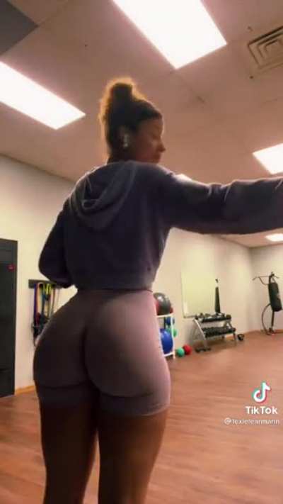 Pure thickness😮‍💨